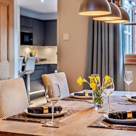 Shrewsbury Townhouse - Free Parking Villa Kültér fotó